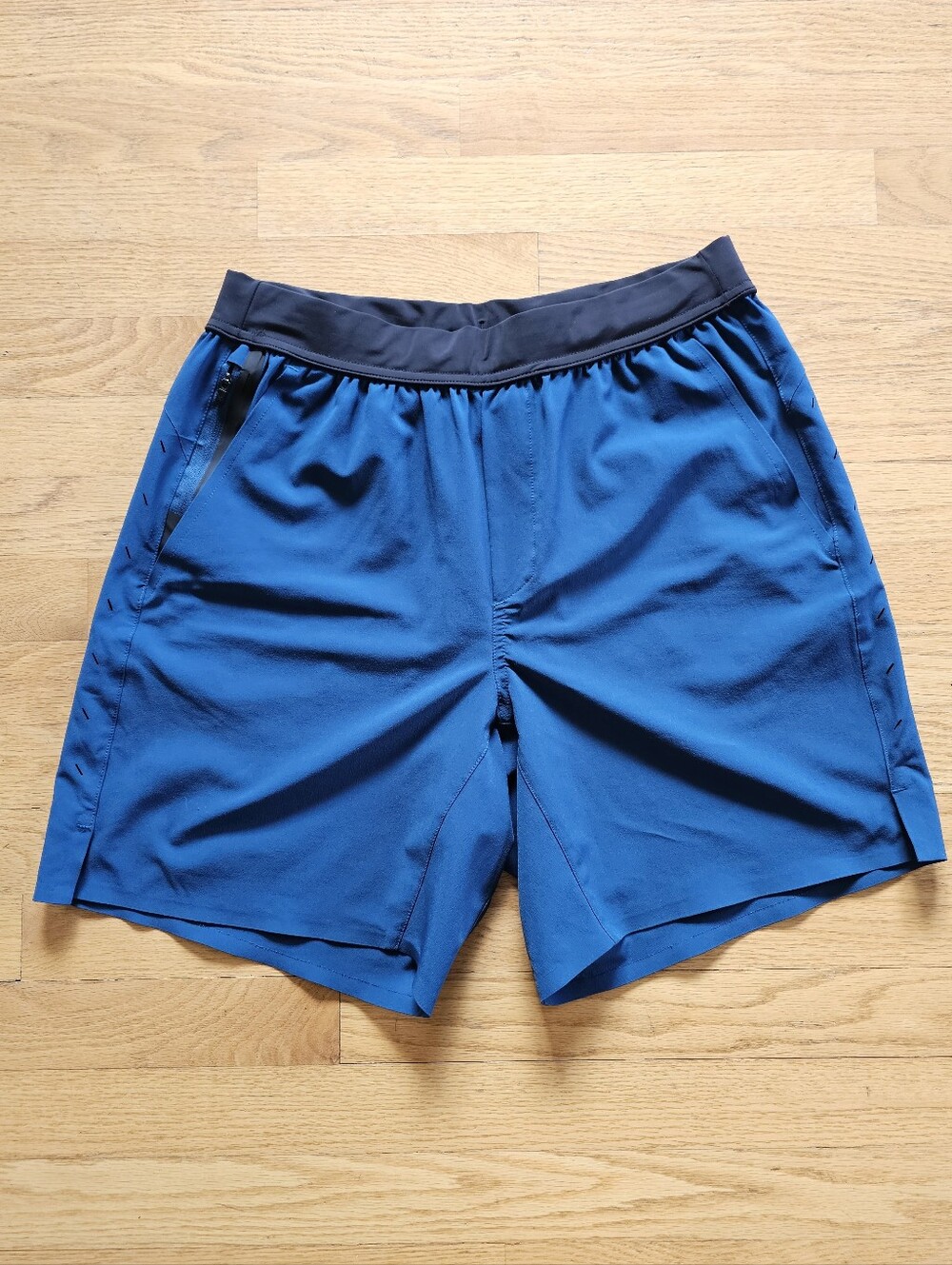 Ten Thousand Interval Shorts Medium 7"